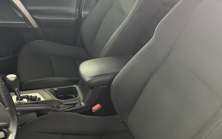 Toyota RAV4, 2018 год, 2 500 000 рублей, 15 фотография