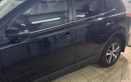 Toyota RAV4, 2018 год, 2 500 000 рублей, 26 фотография