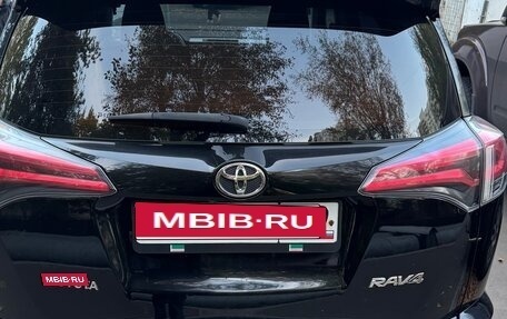 Toyota RAV4, 2018 год, 2 500 000 рублей, 32 фотография