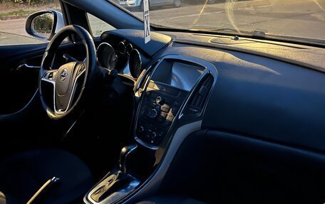Opel Astra J, 2011 год, 550 000 рублей, 6 фотография