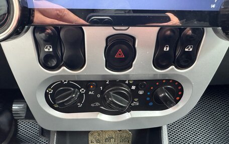 Renault Logan I, 2014 год, 345 000 рублей, 11 фотография