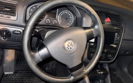 Volkswagen Golf V, 2005 год, 650 000 рублей, 21 фотография