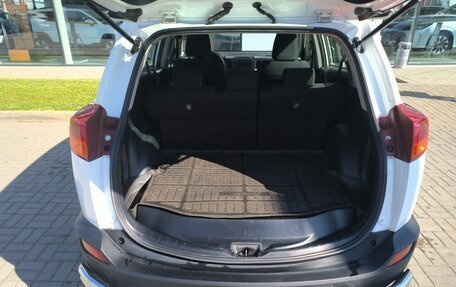 Toyota RAV4, 2015 год, 2 225 165 рублей, 13 фотография