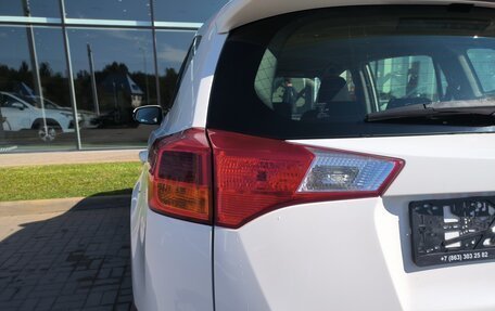 Toyota RAV4, 2015 год, 2 225 165 рублей, 14 фотография
