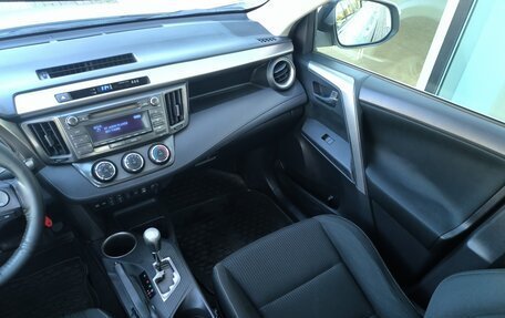 Toyota RAV4, 2015 год, 2 225 165 рублей, 20 фотография