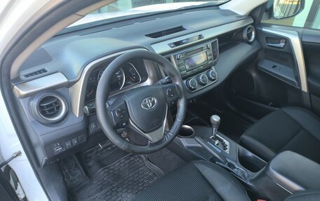 Toyota RAV4, 2015 год, 2 225 165 рублей, 29 фотография