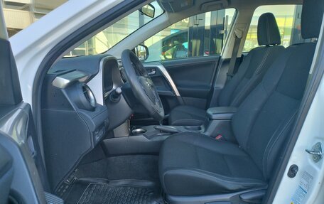 Toyota RAV4, 2015 год, 2 225 165 рублей, 30 фотография
