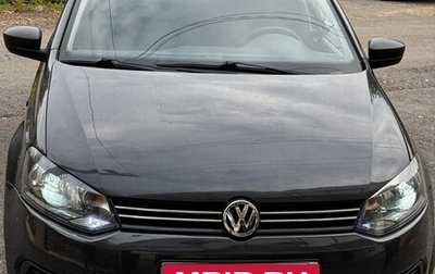 Volkswagen Polo VI (EU Market), 2013 год, 750 000 рублей, 1 фотография