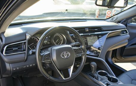 Toyota Camry, 2018 год, 2 348 000 рублей, 13 фотография