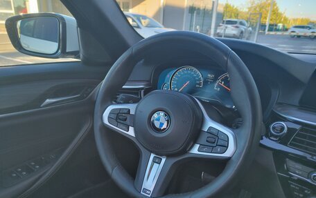 BMW 5 серия, 2017 год, 3 790 000 рублей, 19 фотография