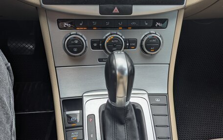 Volkswagen Passat CC I рестайлинг, 2013 год, 1 550 000 рублей, 19 фотография