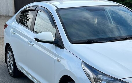 Hyundai Solaris II рестайлинг, 2018 год, 875 000 рублей, 18 фотография