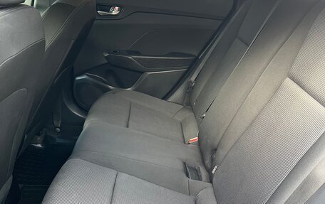 Hyundai Solaris II рестайлинг, 2018 год, 875 000 рублей, 29 фотография
