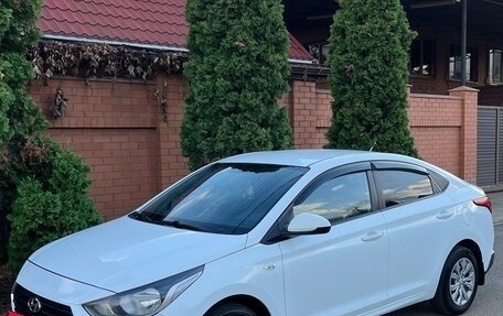 Hyundai Solaris II рестайлинг, 2018 год, 875 000 рублей, 22 фотография