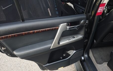 Toyota Land Cruiser 200, 2013 год, 3 400 000 рублей, 9 фотография