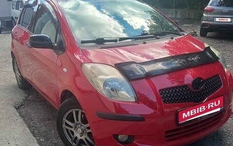 Toyota Yaris III рестайлинг, 2008 год, 750 000 рублей, 3 фотография