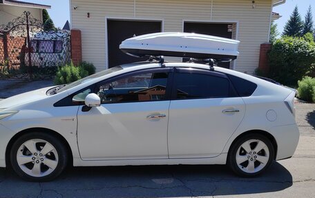 Toyota Prius, 2011 год, 750 000 рублей, 2 фотография