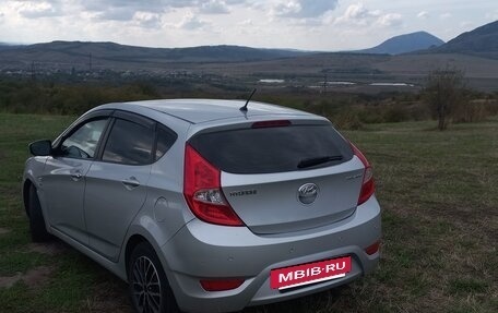 Hyundai Solaris II рестайлинг, 2013 год, 850 000 рублей, 12 фотография