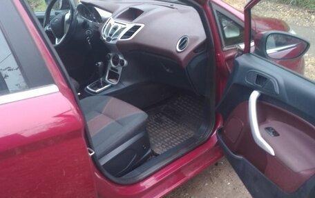 Ford Fiesta, 2011 год, 660 000 рублей, 2 фотография