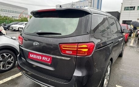 KIA Carnival III, 2020 год, 2 850 000 рублей, 7 фотография
