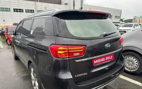 KIA Carnival III, 2020 год, 2 850 000 рублей, 3 фотография