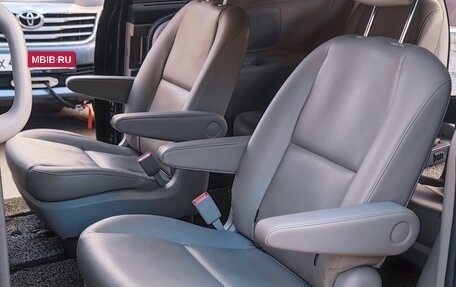 KIA Carnival III, 2020 год, 2 850 000 рублей, 15 фотография