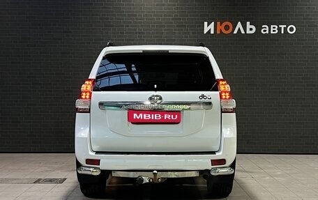 Toyota Land Cruiser Prado 150 рестайлинг 2, 2014 год, 3 900 000 рублей, 6 фотография