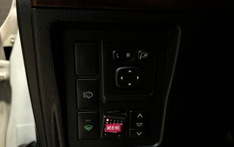 Toyota Land Cruiser Prado 150 рестайлинг 2, 2014 год, 3 900 000 рублей, 22 фотография