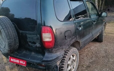 Chevrolet Niva I рестайлинг, 2003 год, 140 000 рублей, 3 фотография