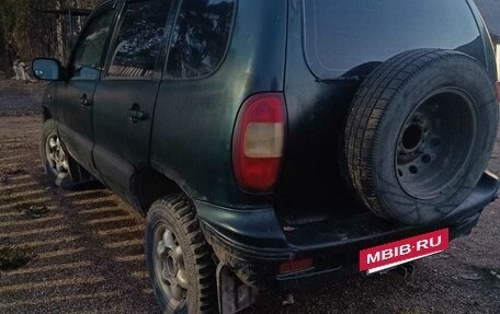 Chevrolet Niva I рестайлинг, 2003 год, 140 000 рублей, 4 фотография