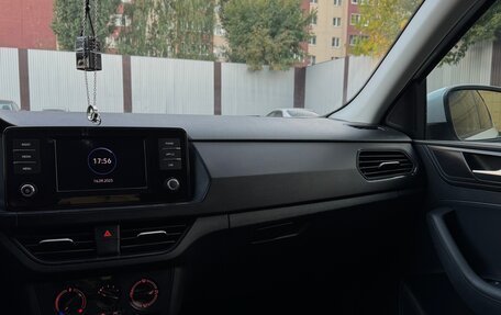 Volkswagen Polo VI (EU Market), 2021 год, 1 400 000 рублей, 5 фотография