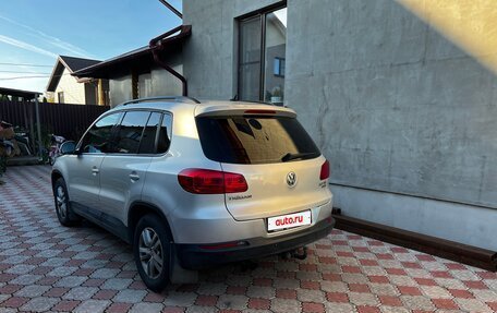 Volkswagen Tiguan I, 2011 год, 950 000 рублей, 4 фотография
