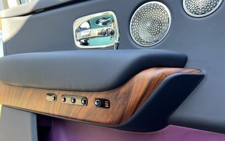 Rolls-Royce Cullinan, 2020 год, 41 900 000 рублей, 23 фотография