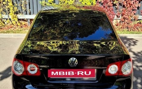 Volkswagen Jetta VI, 2009 год, 780 000 рублей, 3 фотография