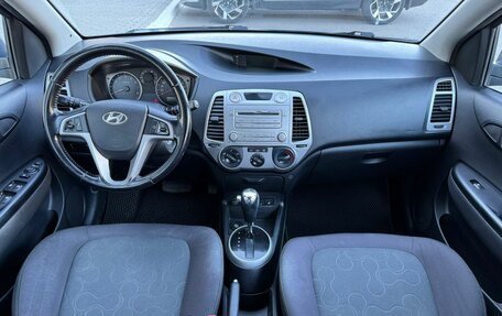Hyundai i20 IB рестайлинг, 2010 год, 700 000 рублей, 10 фотография