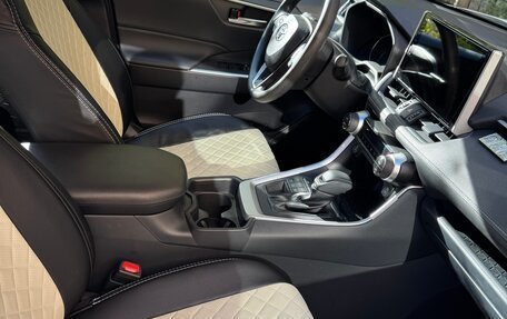 Toyota RAV4, 2022 год, 3 600 000 рублей, 7 фотография