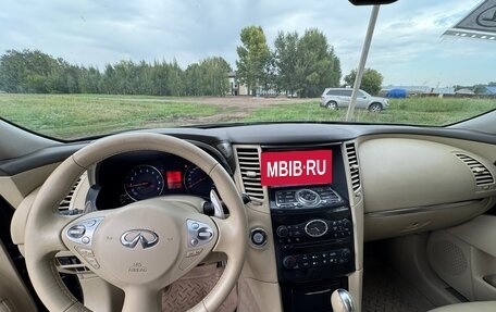 Infiniti FX II, 2011 год, 2 000 000 рублей, 7 фотография