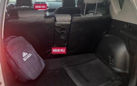 Toyota RAV4, 2011 год, 1 500 000 рублей, 16 фотография
