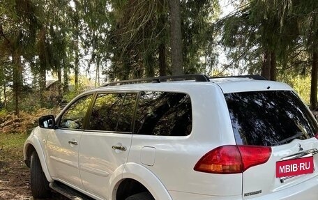 Mitsubishi Pajero Sport II рестайлинг, 2011 год, 1 780 000 рублей, 3 фотография