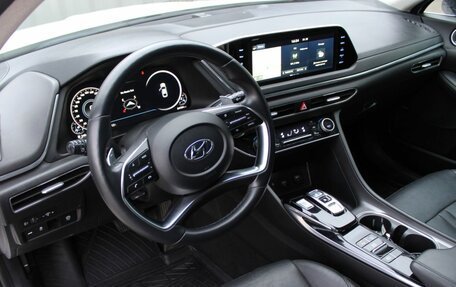 Hyundai Sonata VIII, 2020 год, 2 300 000 рублей, 18 фотография