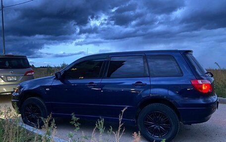 Mitsubishi Outlander III рестайлинг 3, 2003 год, 340 000 рублей, 3 фотография