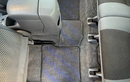 Toyota RAV4, 2001 год, 900 000 рублей, 7 фотография