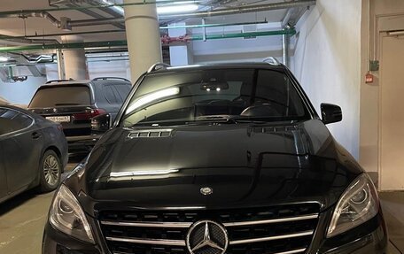 Mercedes-Benz M-Класс, 2013 год, 2 900 000 рублей, 3 фотография