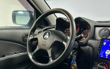 Mitsubishi Outlander III рестайлинг 3, 2002 год, 542 000 рублей, 15 фотография