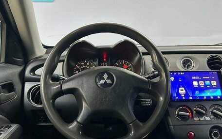 Mitsubishi Outlander III рестайлинг 3, 2002 год, 542 000 рублей, 16 фотография