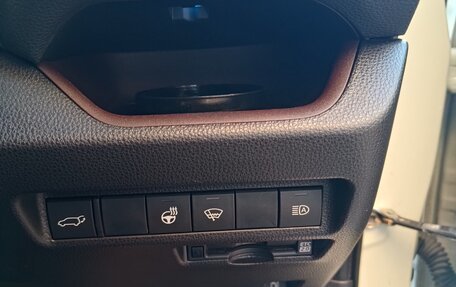 Toyota RAV4, 2019 год, 3 300 000 рублей, 20 фотография