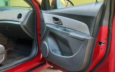 Chevrolet Cruze II, 2010 год, 520 000 рублей, 6 фотография