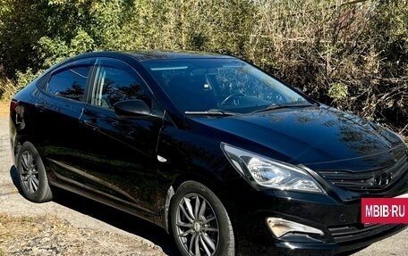 Hyundai Solaris II рестайлинг, 2016 год, 1 275 000 рублей, 2 фотография