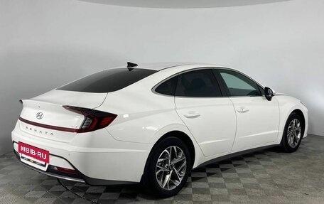 Hyundai Sonata VIII, 2021 год, 2 530 000 рублей, 5 фотография