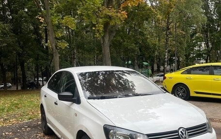 Volkswagen Polo VI (EU Market), 2011 год, 410 000 рублей, 3 фотография